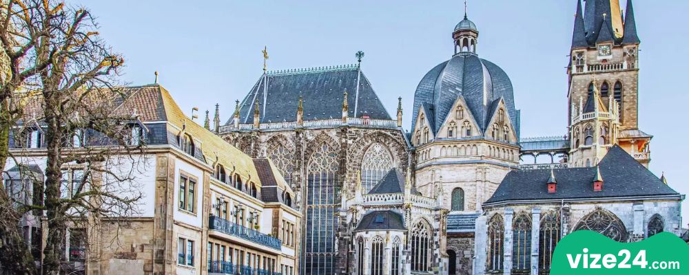 Aachen Katedrali iç görünüm