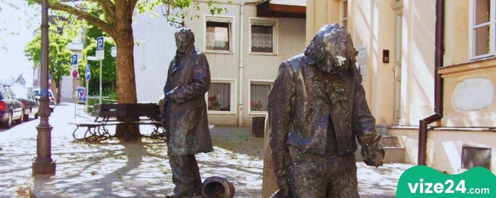 Kaspar Hauser Anıtı Ansbach tarihi figür