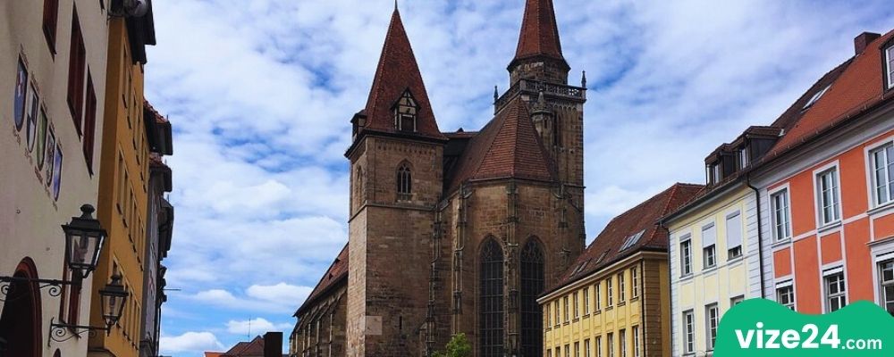 St. Gumbertus Kilisesi Ansbach tarihi mimarisi