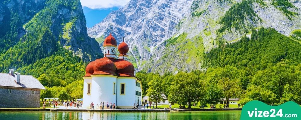 Berchtesgaden Alpleri Königssee manzarası