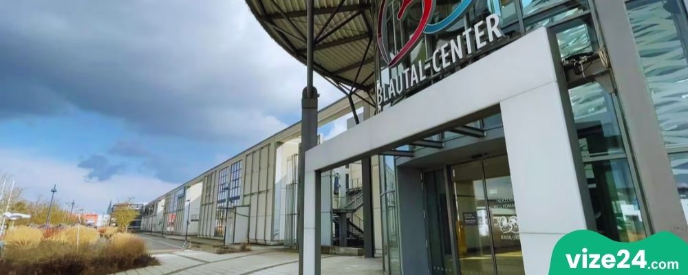 Blautal-Center Ulm alışveriş merkezi ve iç mekan tasarımı