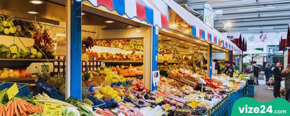 Carlsplatz Market Düsseldorf yerel kapalı pazar