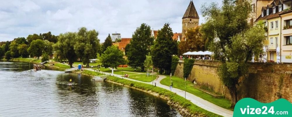 Donauufer Ulm Tuna Nehri yürüyüş rotası ve manzara yolu
