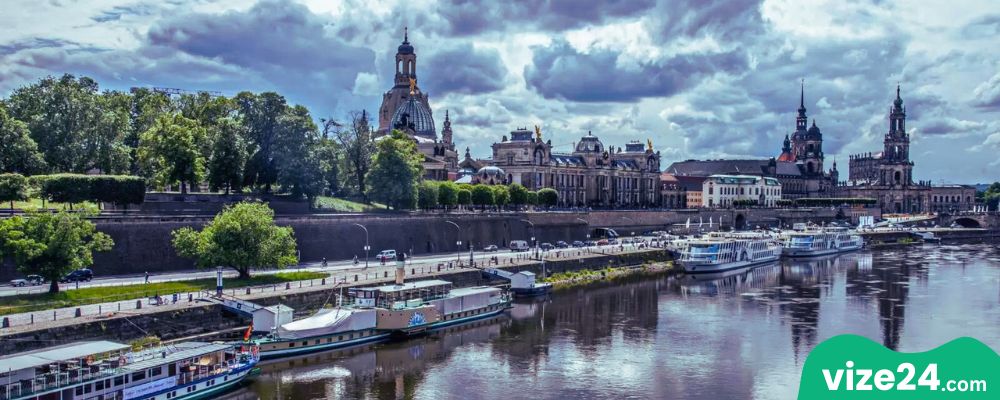 Dresden Elbe Nehri manzarası