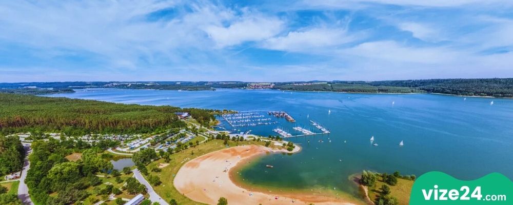 Fränkisches Seenland göl bölgesi ve su sporları