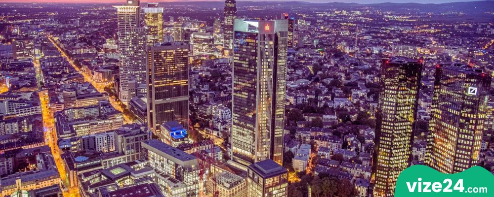 Frankfurt Main Tower Şehir Manzarası