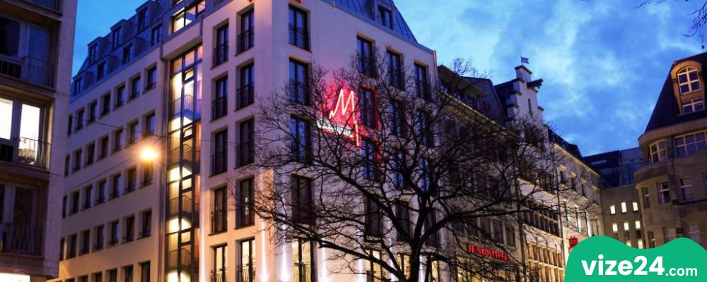 Früh am Dom restoranı Köln