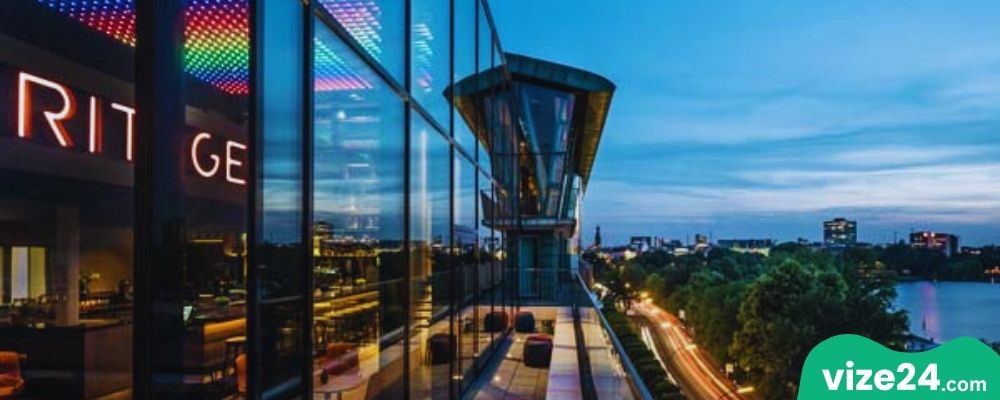HafenCity rooftop bar manzara Hamburg