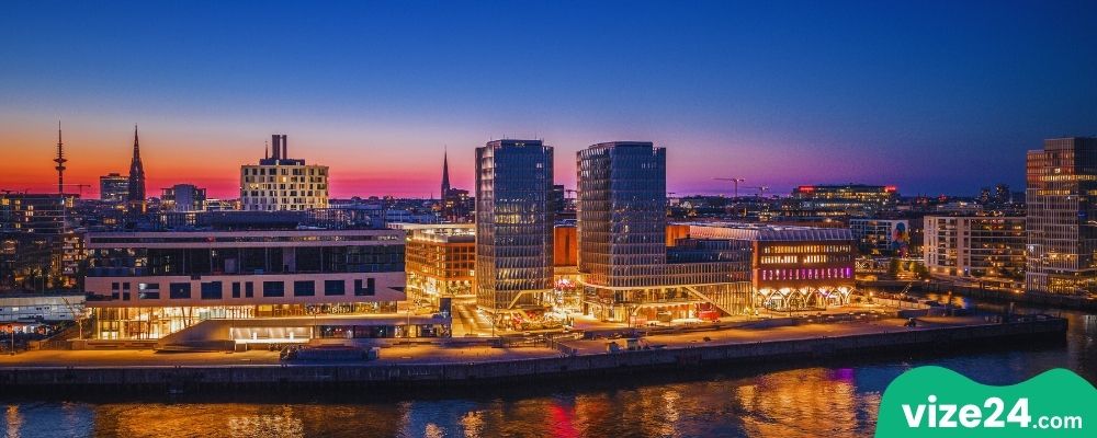 HafenCity Hamburg modern liman bölgesi