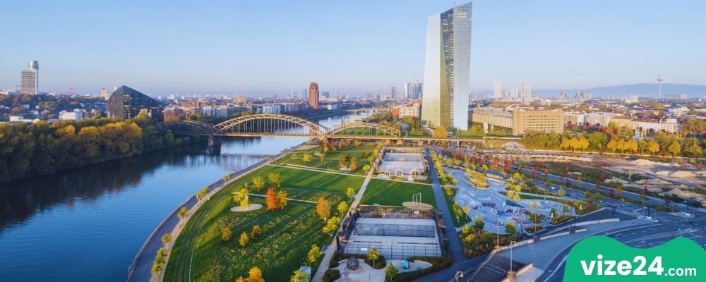 Hafenpark Frankfurt spor ve dinlenme alanı