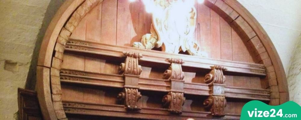 Heidelberg şarap tadım evi ve üzüm bağları manzarası