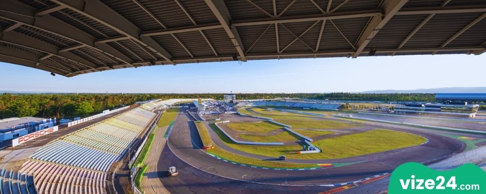 Hockenheimring Mannheim yakınları formula 1 pisti ve müzesi
