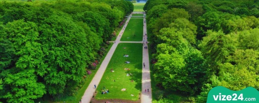 Jenischpark ve Elbstrand Hamburg nehir kıyısı