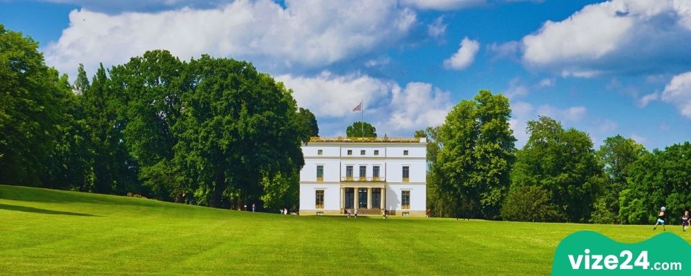 Jenischpark Hamburg doğa Elbe manzarası