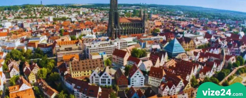 Jungingen Tepesi Ulm manzara noktası ve şehir görünümü