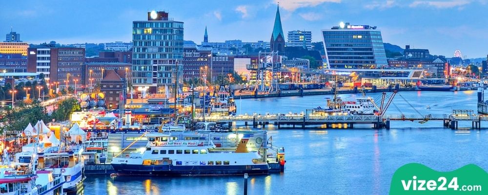 Kiel limanı ve yelken yarışları