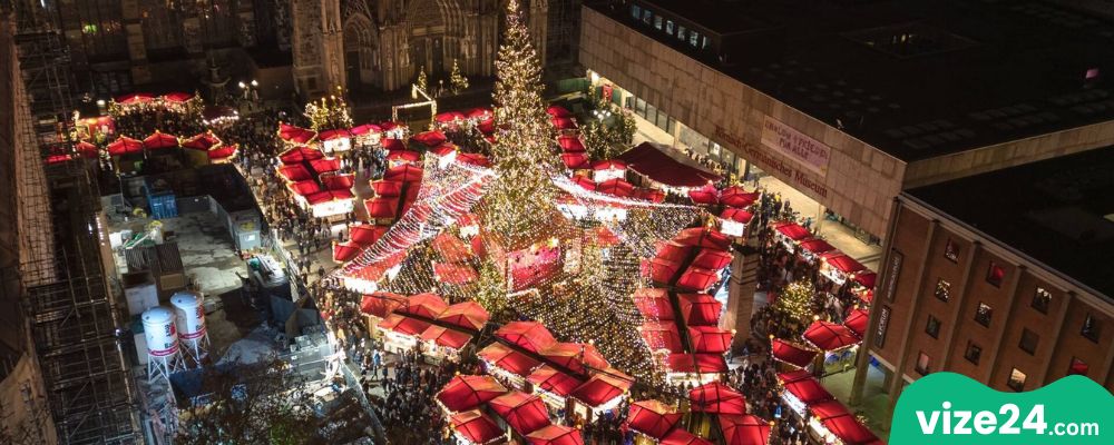 Köln Noel pazarı Weihnachtsmarkt am Dom