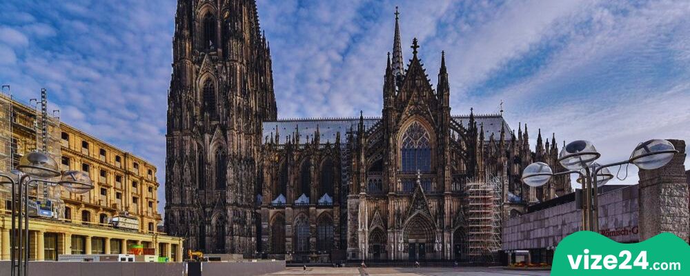 Köln Katedrali dış görünümü