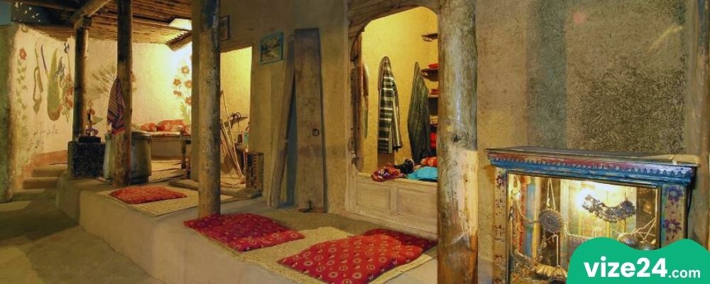 Linden Museum Stuttgart etnografya sergisi ve kültürel objeler