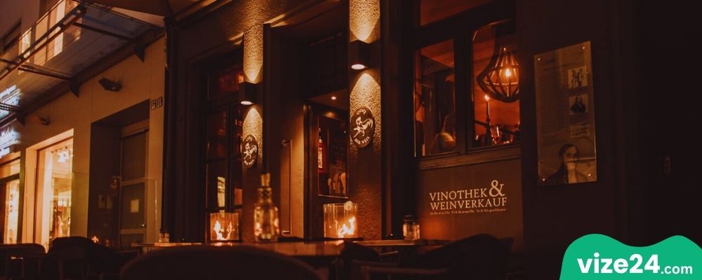 Mannheim şarap barı ve Pfalz bölgesi şarap tadımı