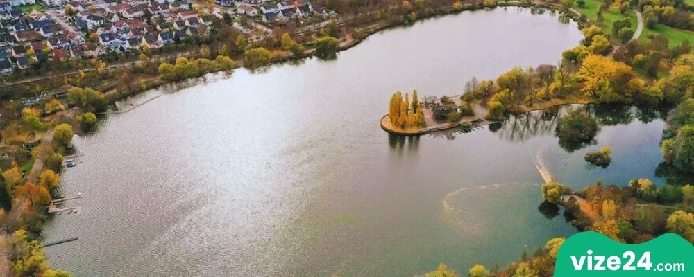 Max Eyth See Stuttgart gölet ve doğa manzarası