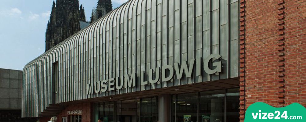 Museum Ludwig modern sanat galerisi Köln