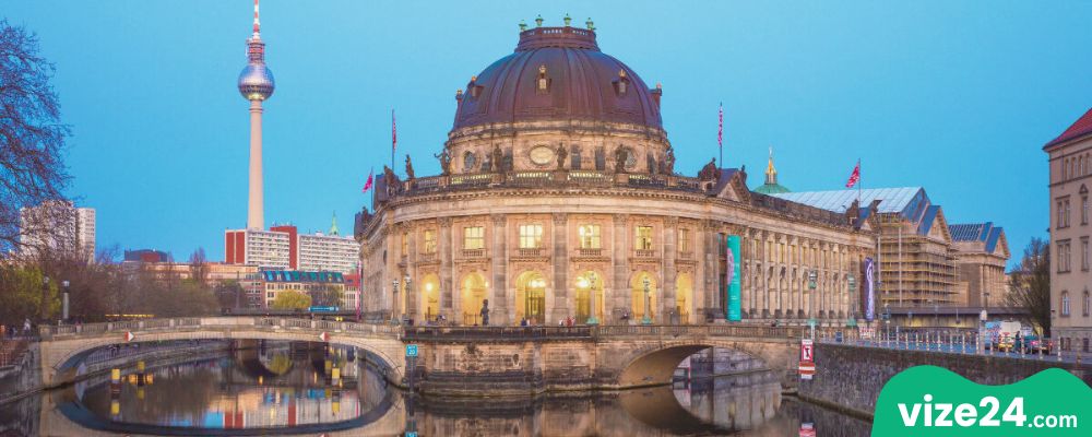 Berlin Müzeler Adası