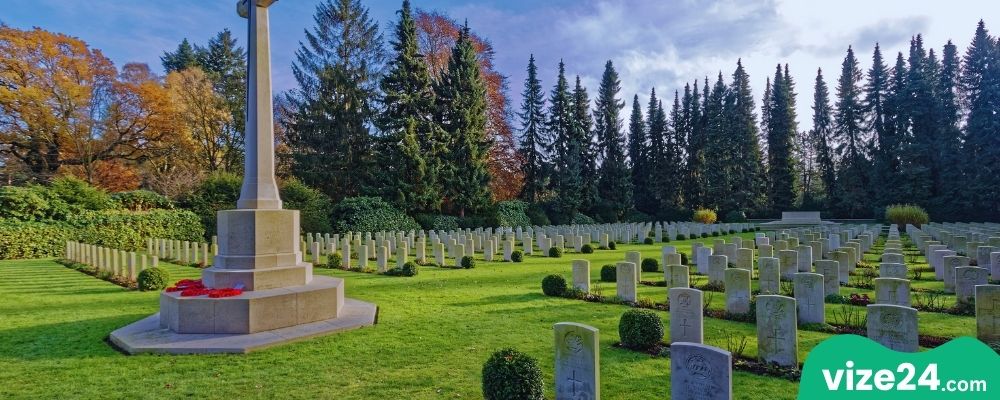 Ohlsdorf Mezarlığı Hamburg yürüyüş parkı