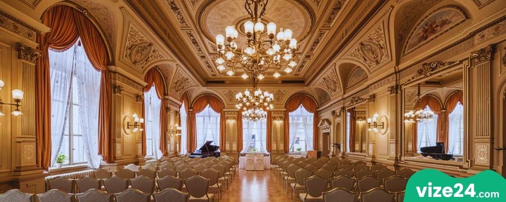 Palais Prinz Carl Heidelberg kültür merkezi ve konser salonu