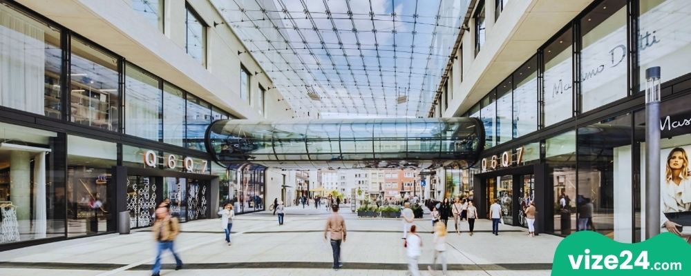 Q6Q7 Mannheim alışveriş merkezi ve modern mimari tasarım