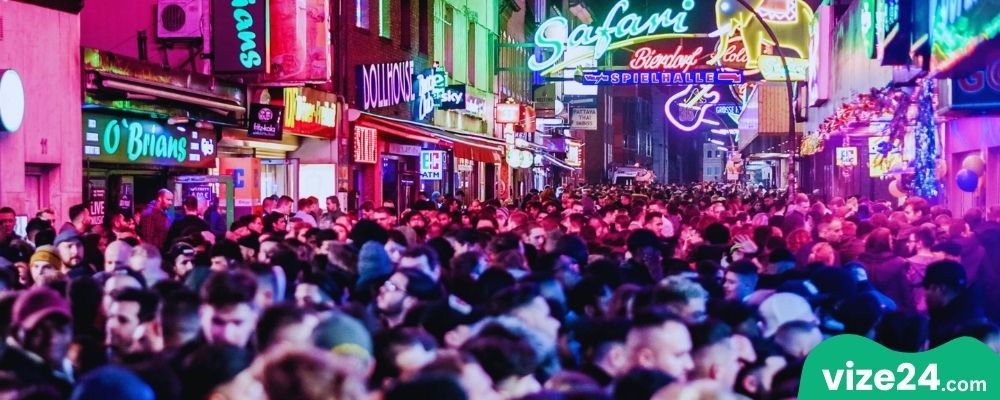 Reeperbahn St Pauli gece hayatı
