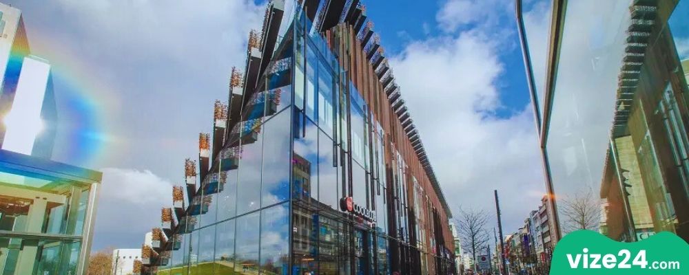 Schadowstraße Düsseldorf alışveriş bölgesi