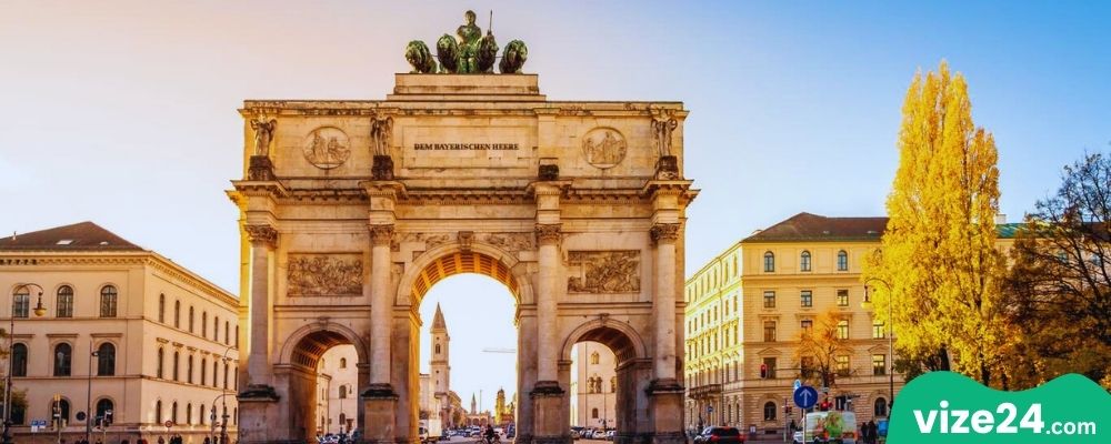 Münih Schwabing bölgesi kafeler ve tasarım dükkanları