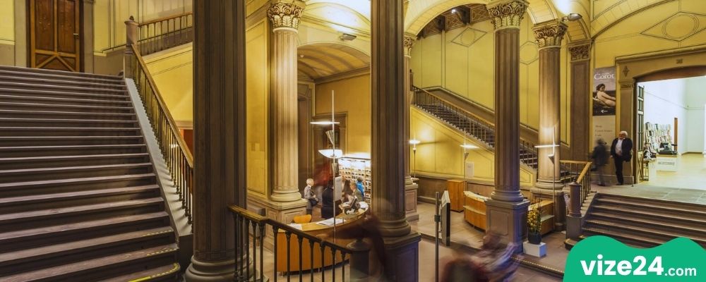 Staatliche Kunsthalle Karlsruhe sanat galerisi ve klasik tablo sergisi