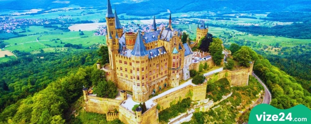 Stuttgart şehir merkezi ve Ulm çıkışlı günübirlik gezi rotası