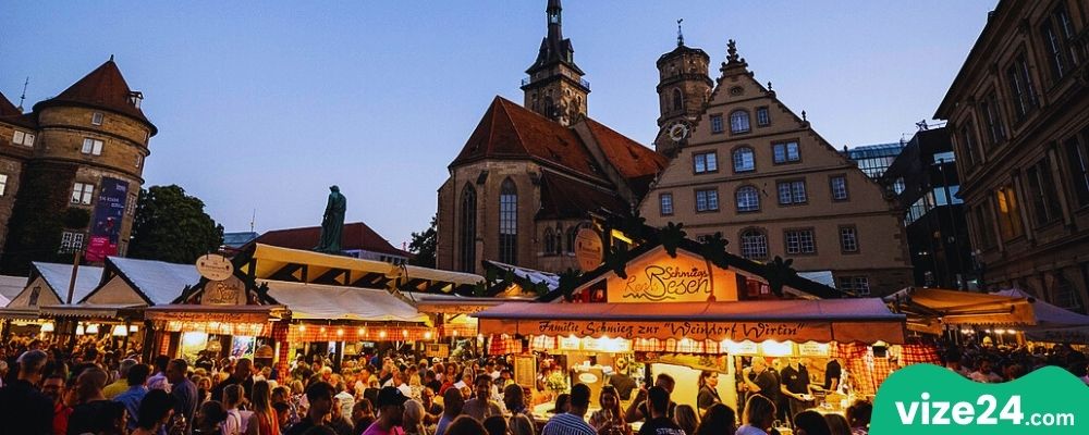 Stuttgarter Weindorf Stuttgart şarap festivali ve sokak lezzetleri