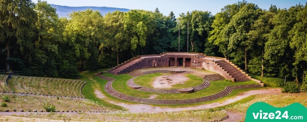 Thingstätte Heidelberg açık hava tiyatrosu ve Heiligenberg tepesi