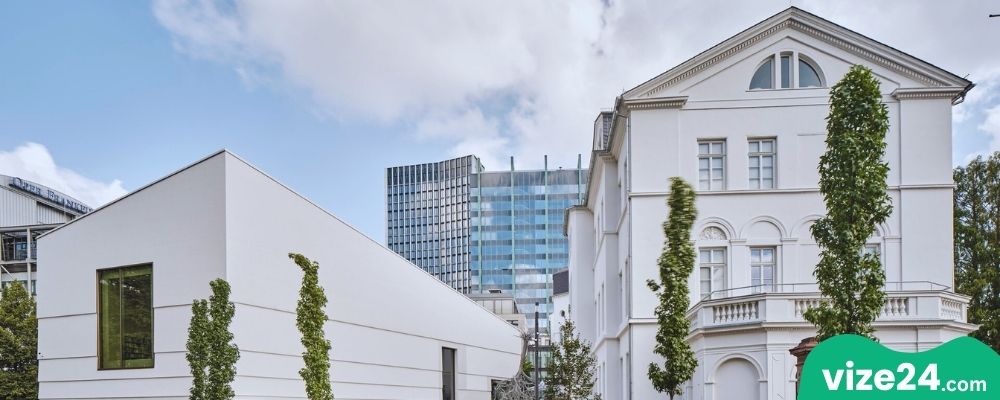 Frankfurt Yahudi Müzesi sergi salonu